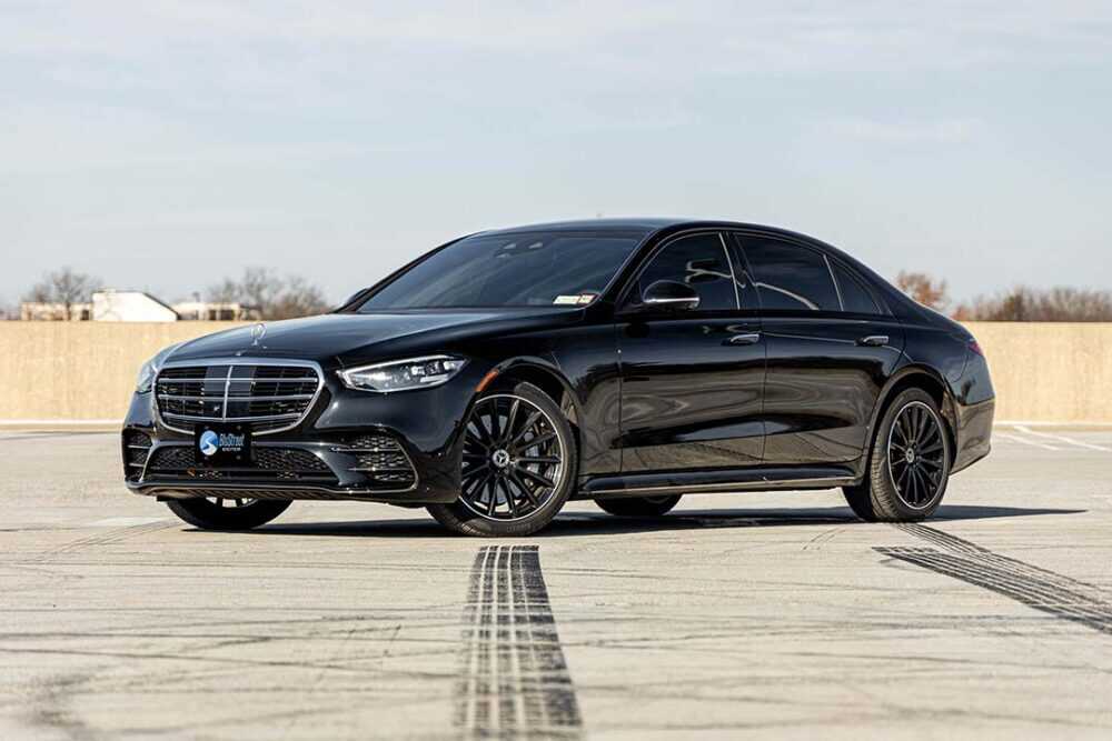 Mercedes Benz S580 Triple Black