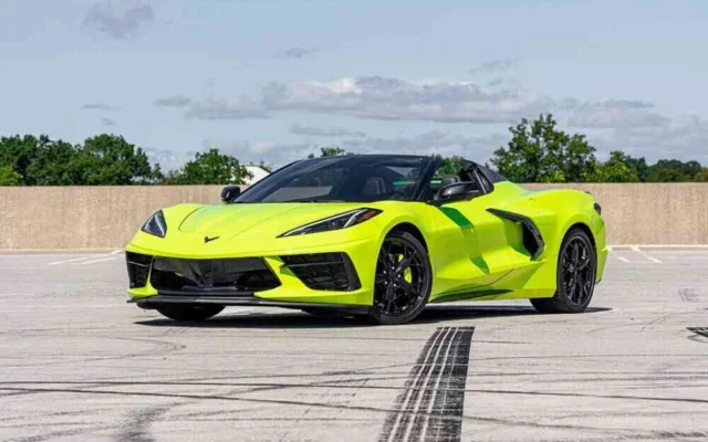 Corvette C8 Yellow