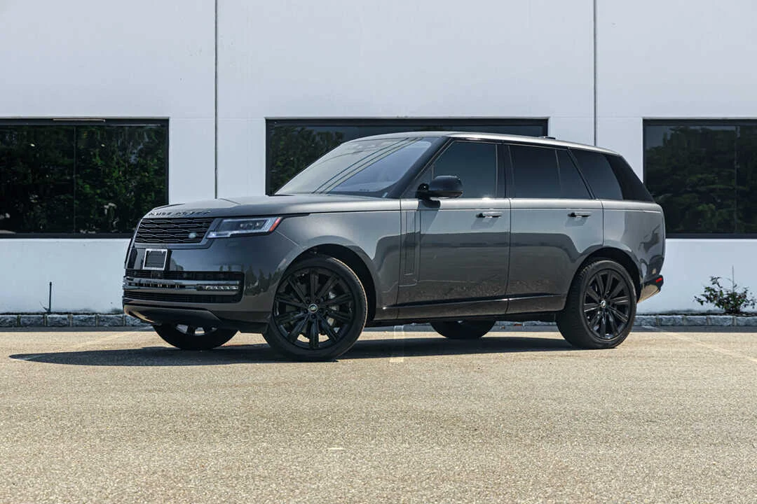 LR Range Rover SE Gray