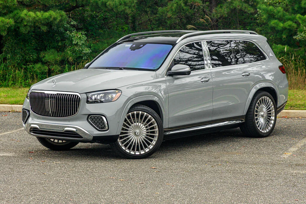 Mercedes Maybach GLS 600 Light Gray
