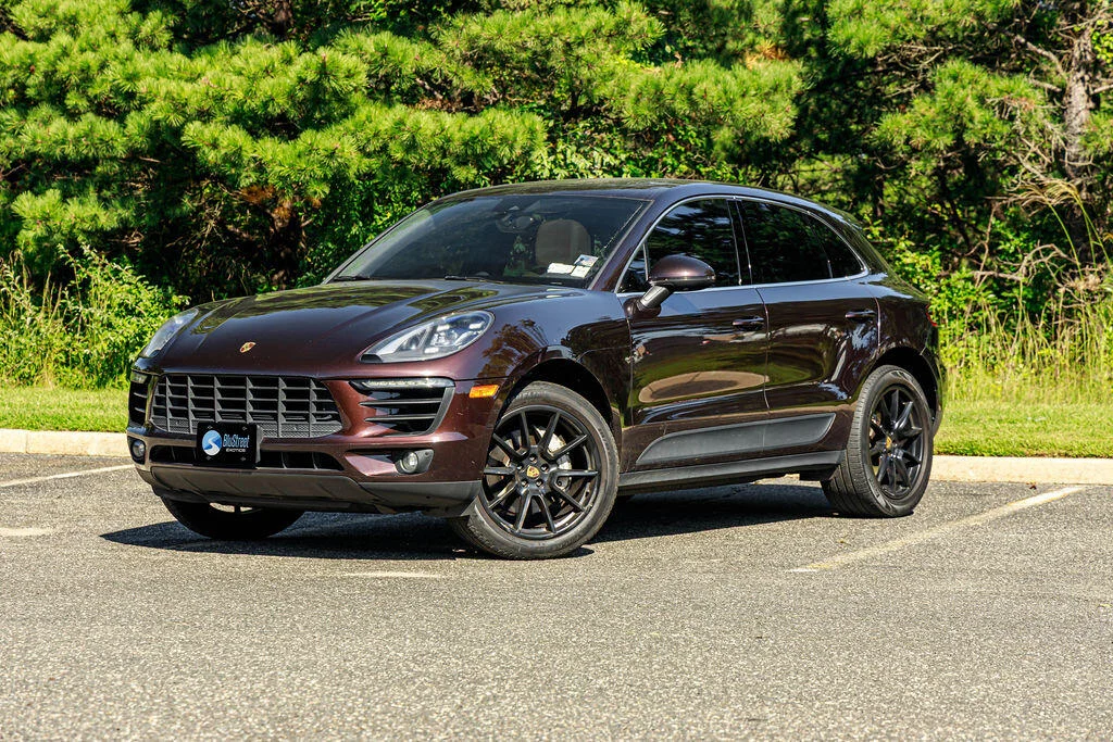 Porsche Macan Brown